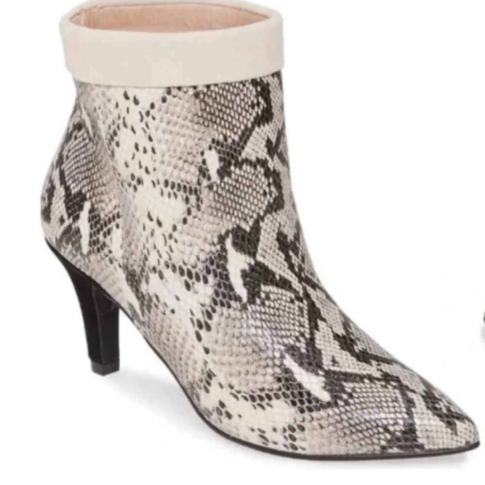 Women’s 42 Gold Olvy Snakeskin Suede Leather Point Toe Kitten Heel Bootie